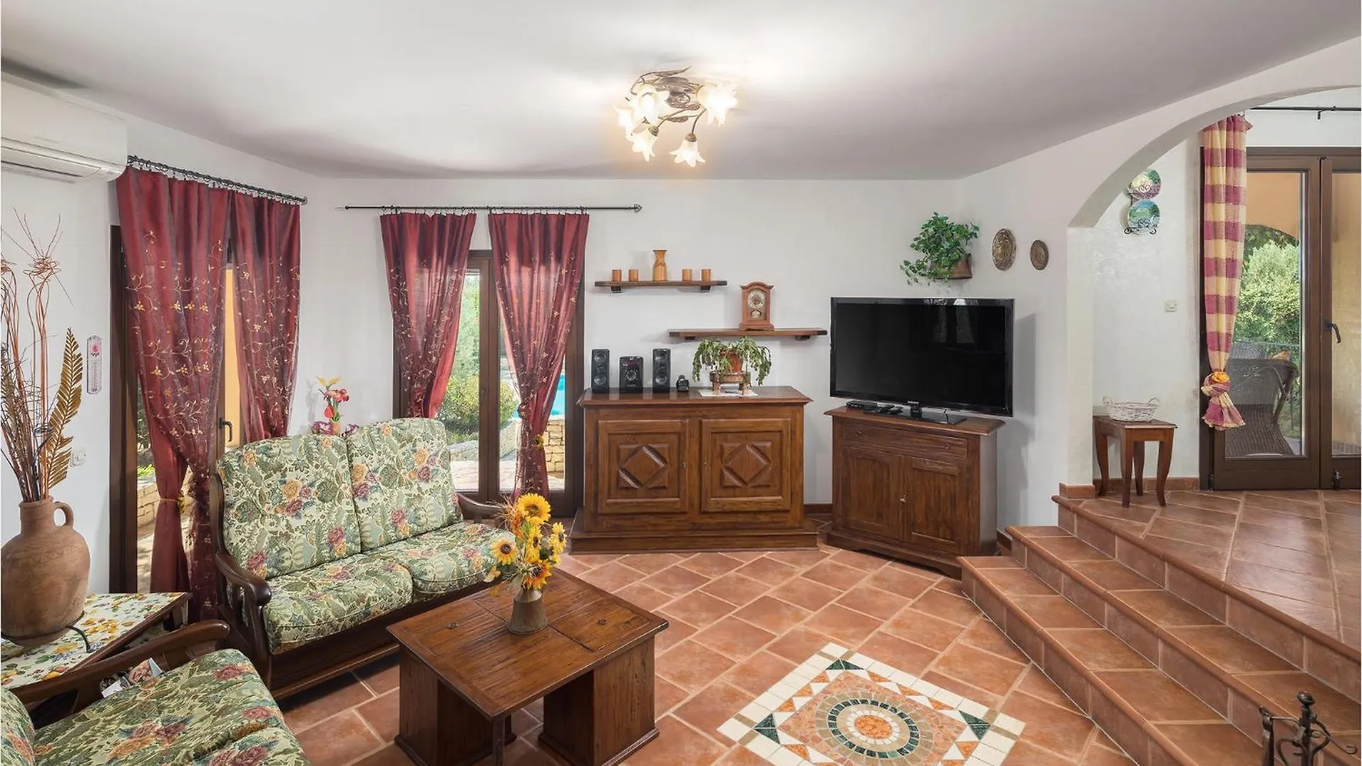 Holiday home 4 Bedroom Awesome Home In Buje