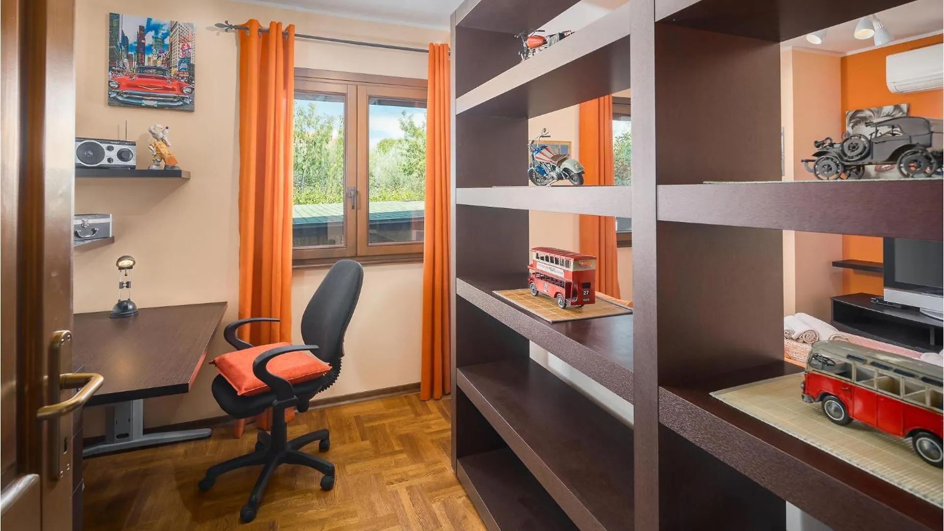 4 Bedroom Awesome Home In Buje Holiday home