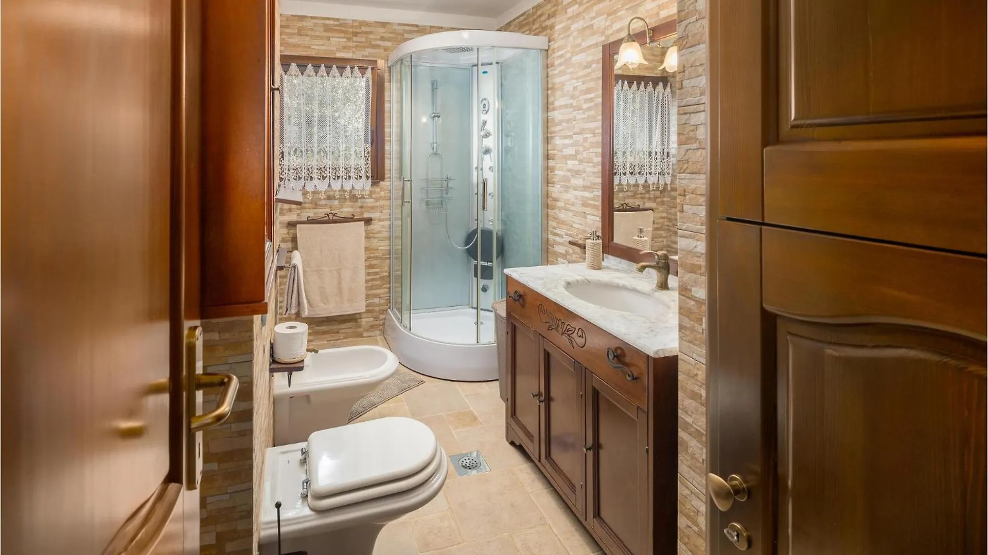Holiday home 4 Bedroom Awesome Home In Buje