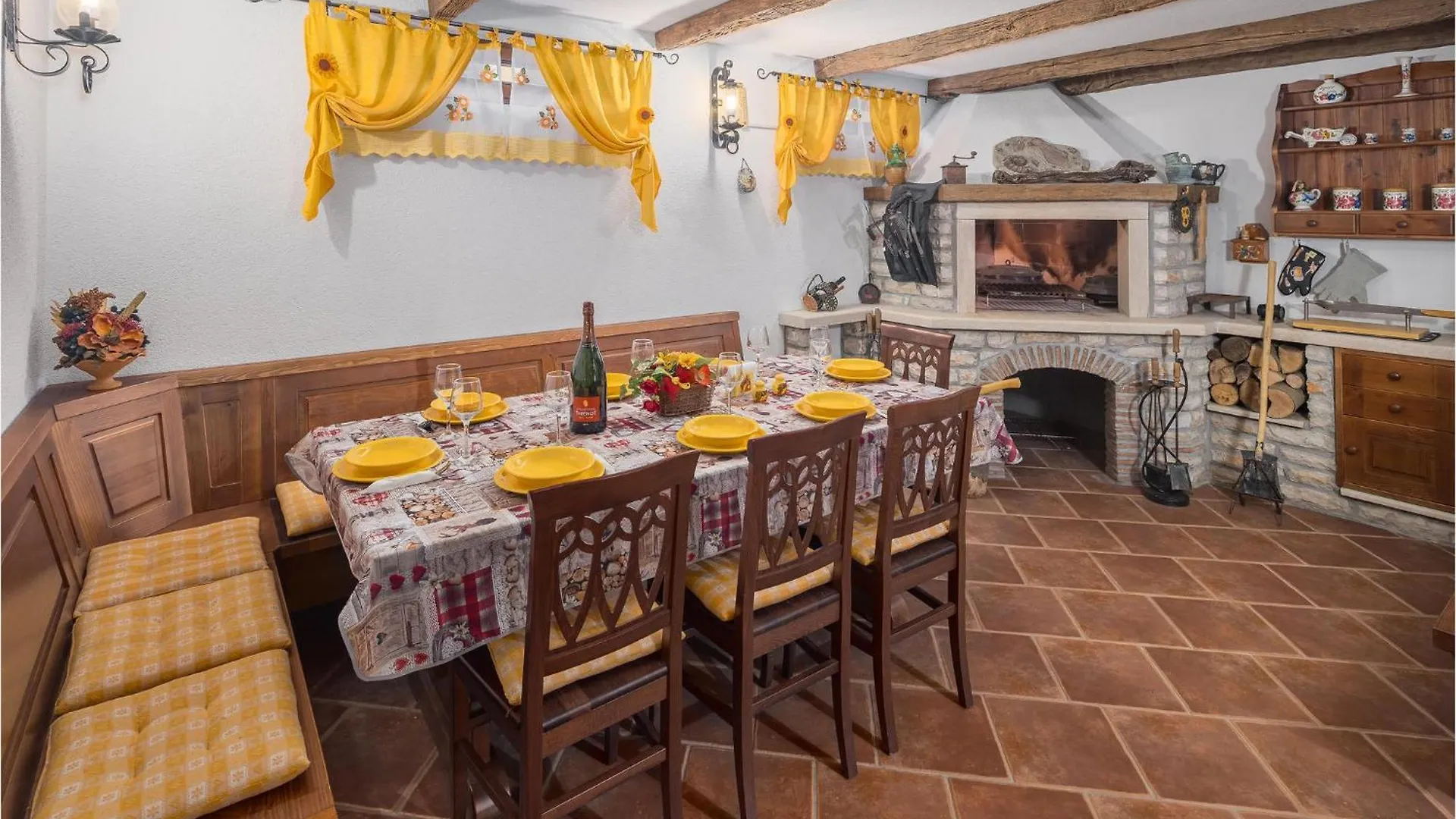 Holiday home 4 Bedroom Awesome Home In Buje