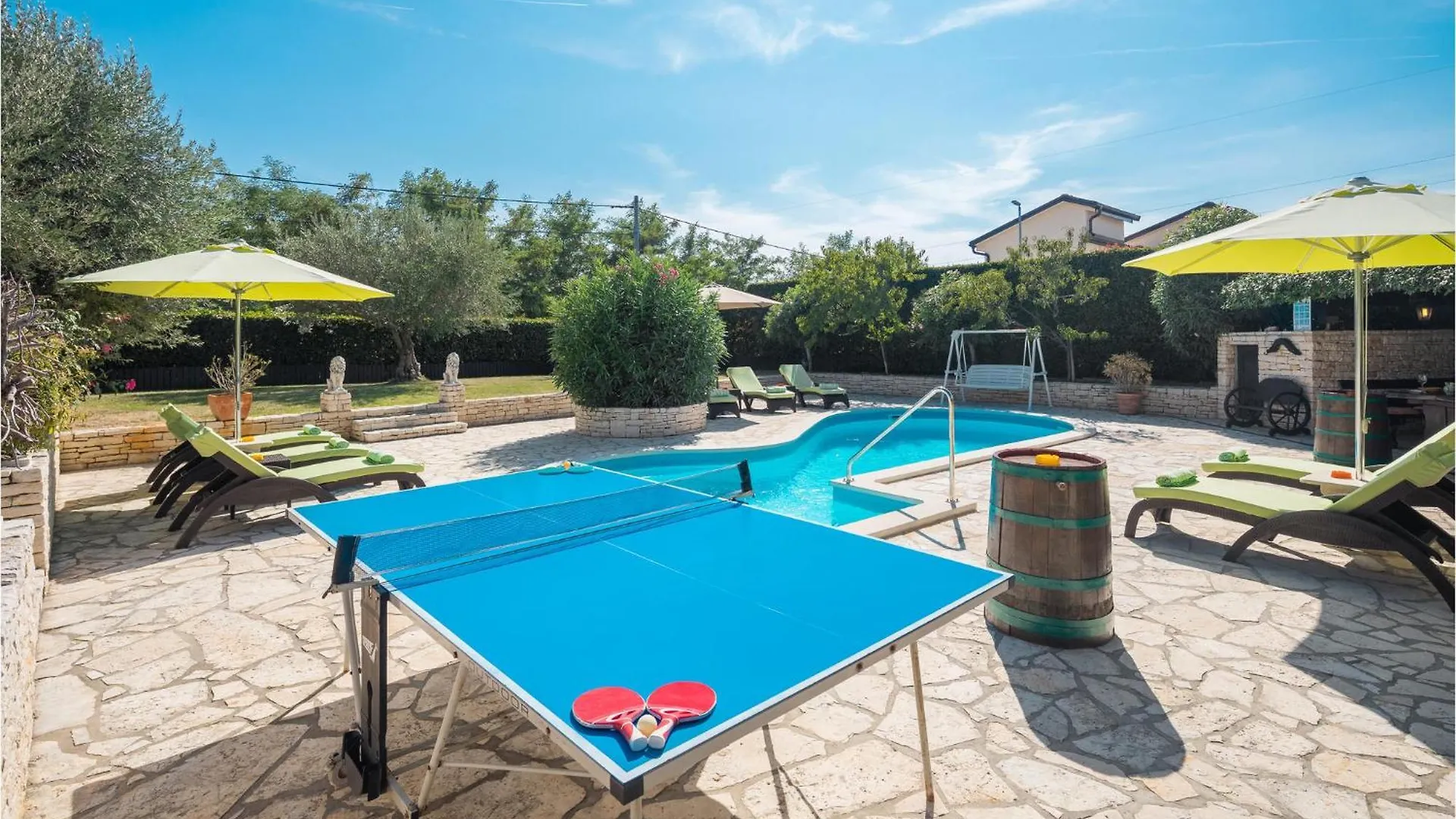 Holiday home 4 Bedroom Awesome Home In Buje